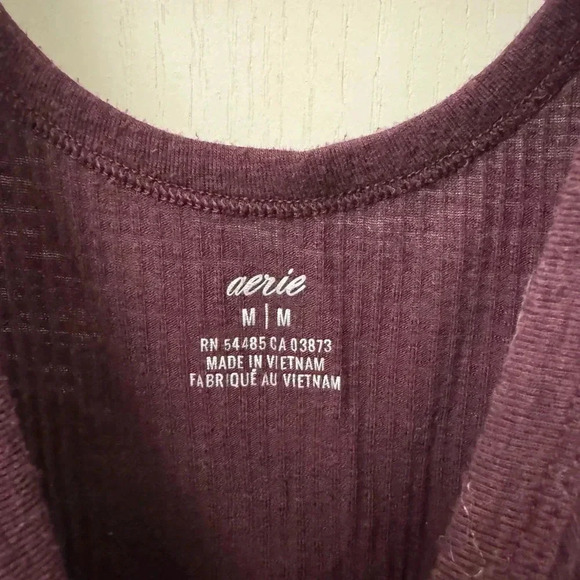 Lot of 3 Summer Tanks Great Condition - Time & Tru, Aerie, and Old Navy Size M - Picture 6 of 12